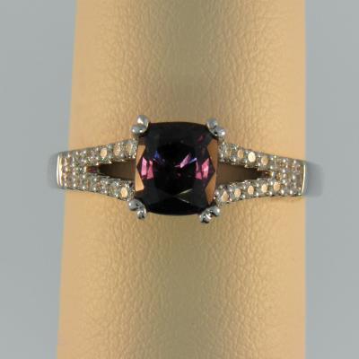 Buy Color Change Garnet 4.51 Carat With Accented Diamond Halo Ring In 14K  Yellow Gold | BestinGems