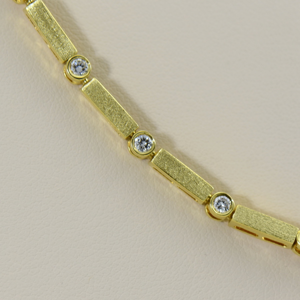 Elegant Diamond + 18k Gold Bracelet – Andaaz Jewelers