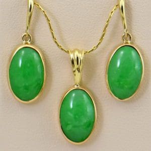 Burmese Jade Pendant Earring Set Yellow Gold.JPG