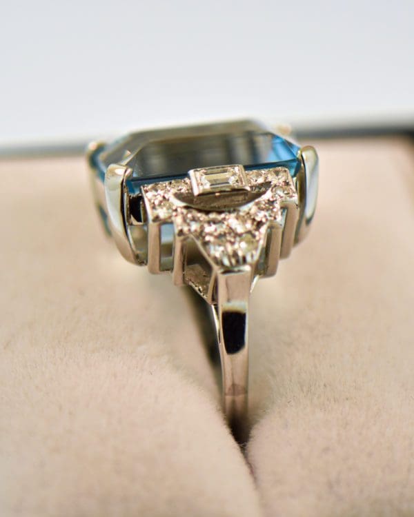 10ct emerald cut aquamarine platinum cocktail ring 2