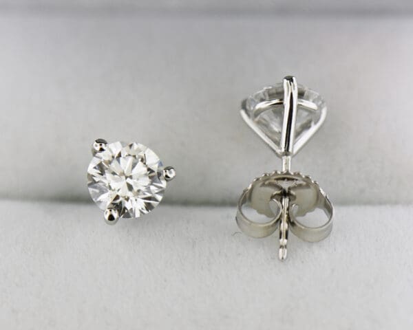 2ctw 1ct per ear lab diamond stud earrings 2