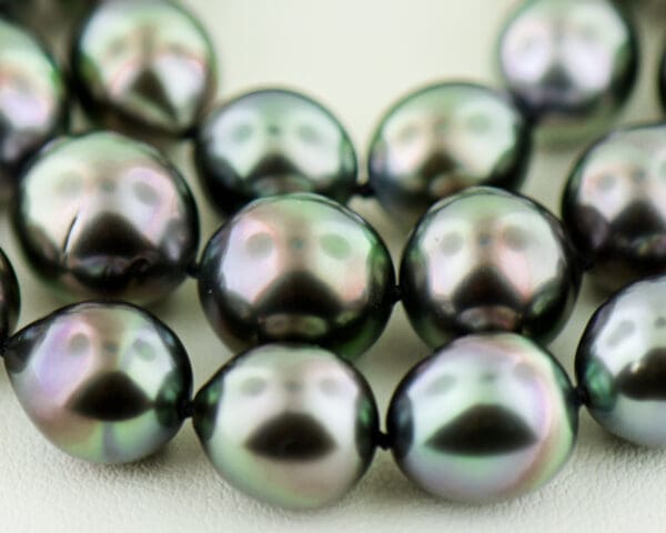 gem grade peacock hued tahitian pearl strand 4