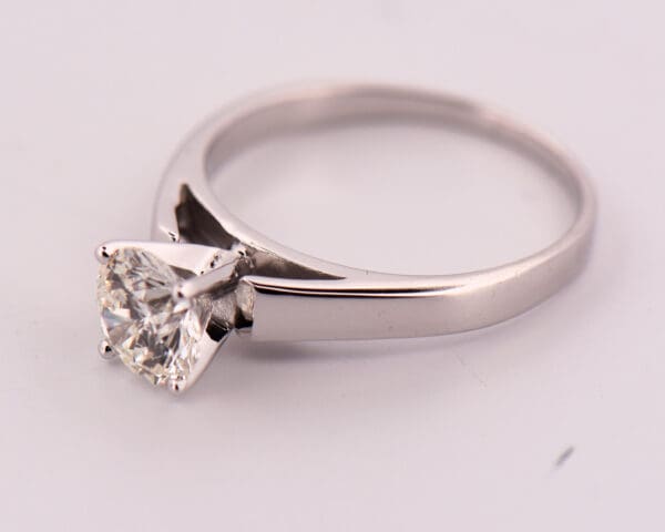 1ct round vvs diamond cathedral solitaire engagement ring 4