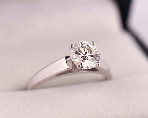 1ct round vvs diamond cathedral solitaire engagement ring