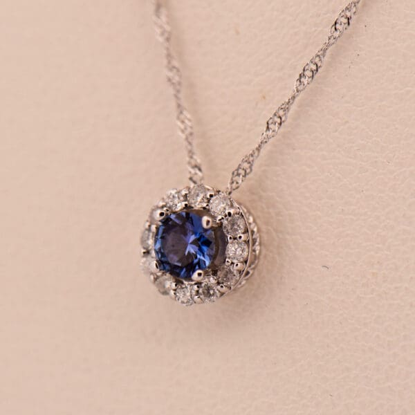 montana blue yogo sapphire and diamond halo pendant and earring set 2